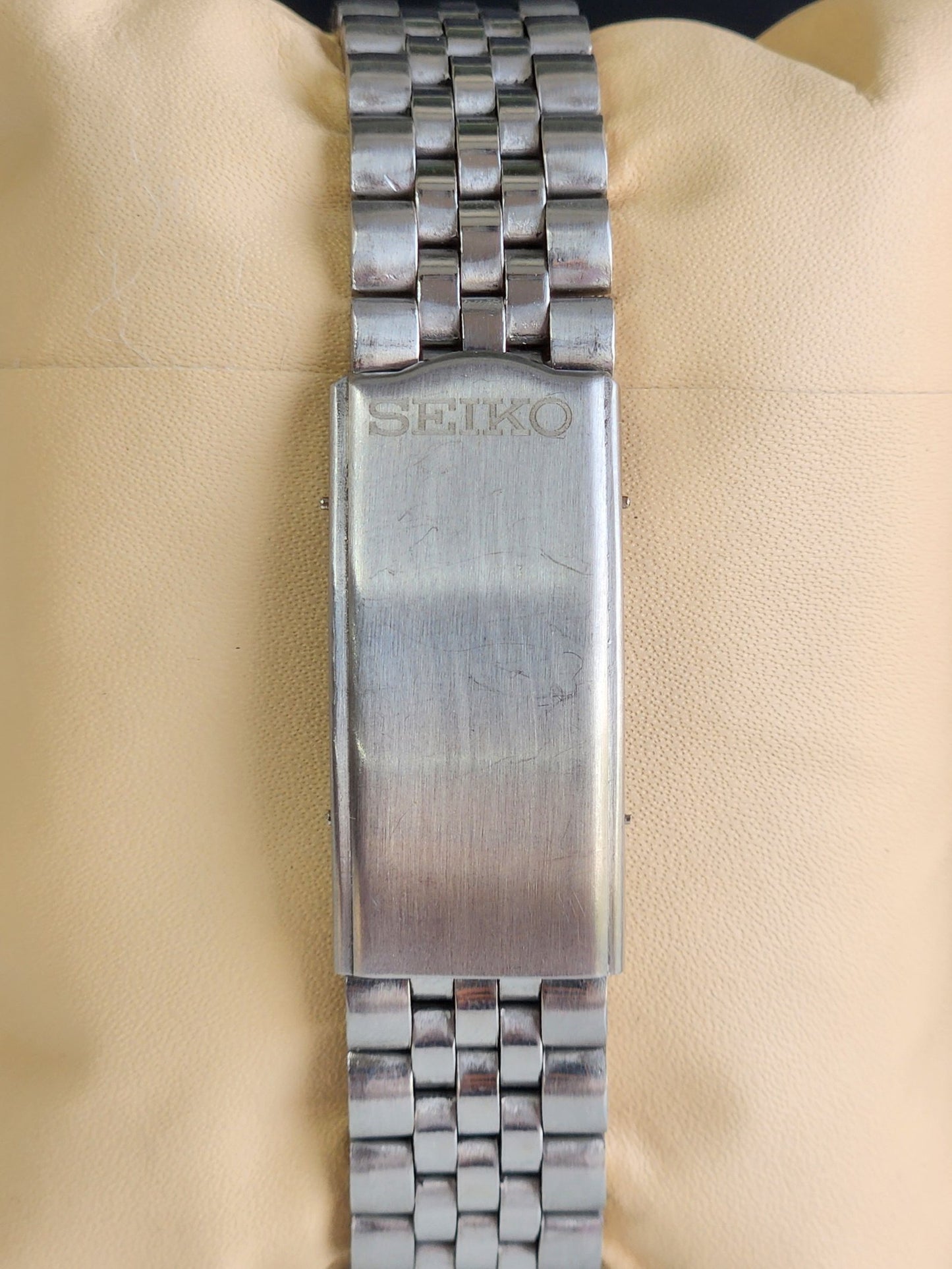 Vintage Mod Seiko 5 Automatic Arabic Black Face 6309A 17 Jewels Japan Men's Day-Date Wrist Watch E34