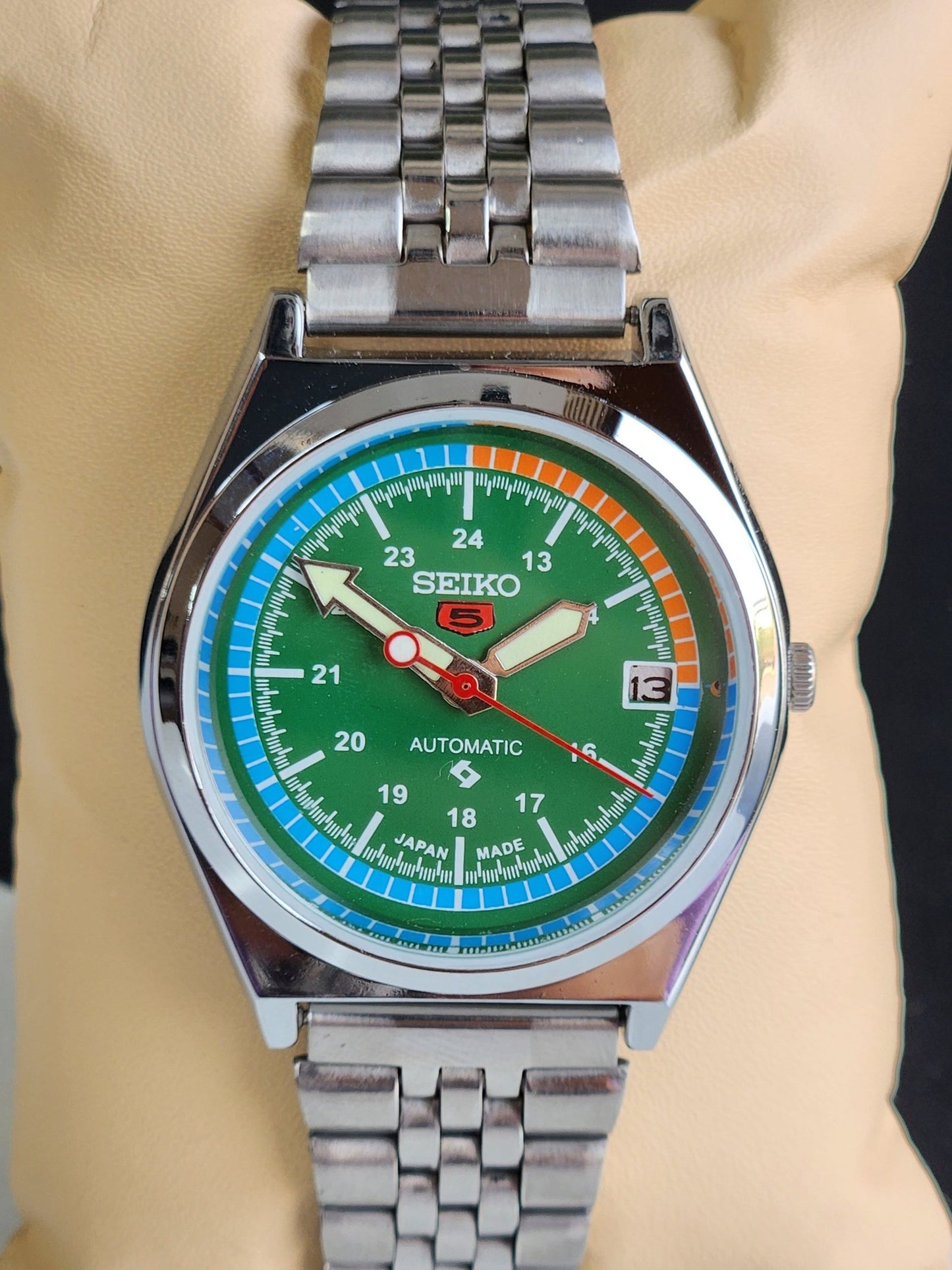 Vintage Mod Seiko 5 Automatic Green Face 6309A 17 Jewels Japan Men's Date Wrist Watch E36