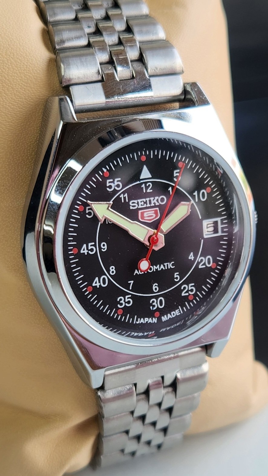 Vintage Mod Seiko 5 Automatic Black Face 6309A 17 Jewels Japan Men's Date Wrist Watch E41