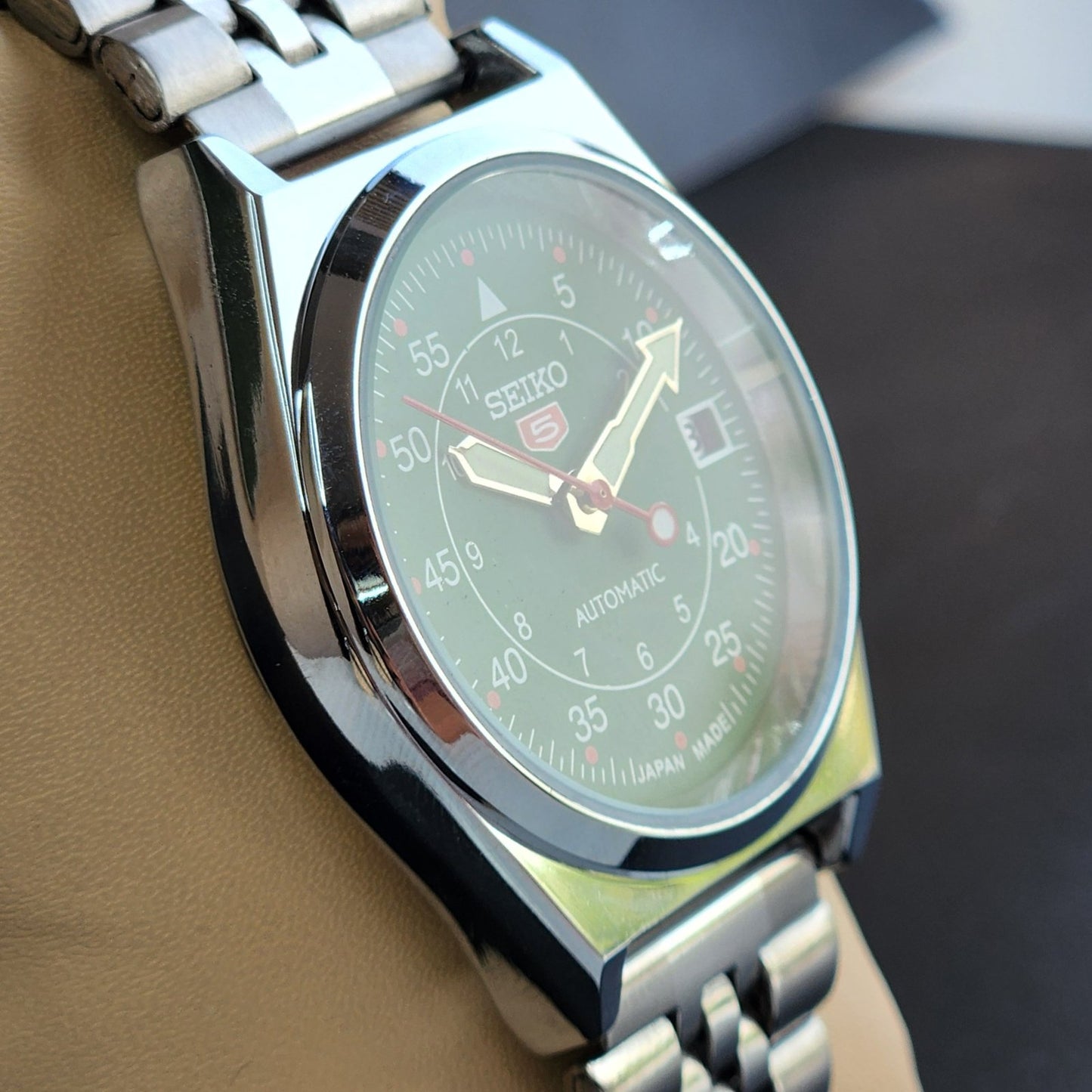Vintage Mod Seiko 5 Automatic Green Face 6309A 17 Jewels Japan Men's Date Wrist Watch E44
