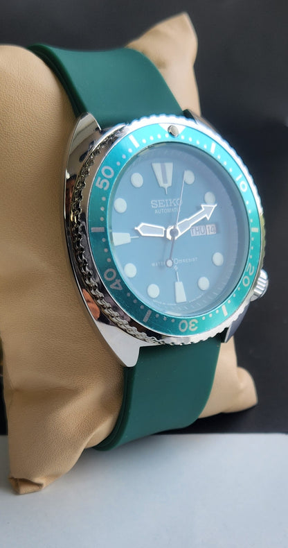 Vintage Seiko Turtle Automatic Sea Green Face Cal. 6309 Sea Green Silicone Strap Day-Date Men's Wrist Watch E58