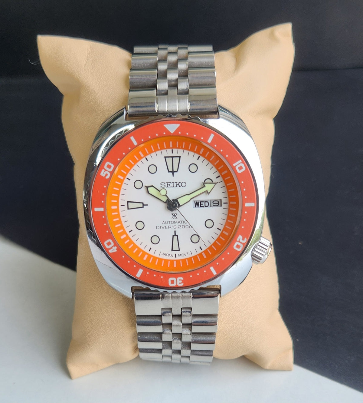 Vintage MOD Seiko Turtle Automatic White Face Cal. 6309 Jubilee Bracelet Day-Date Men's Wrist Watch E60