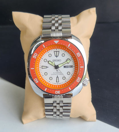 Vintage Seiko Turtle Automatic White Face Cal. 6309 Jubilee Bracelet Day-Date Men's Wrist Watch E60