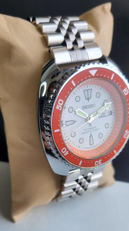 Vintage Seiko Turtle Automatic White Face Cal. 6309 Jubilee Bracelet Day-Date Men's Wrist Watch E60