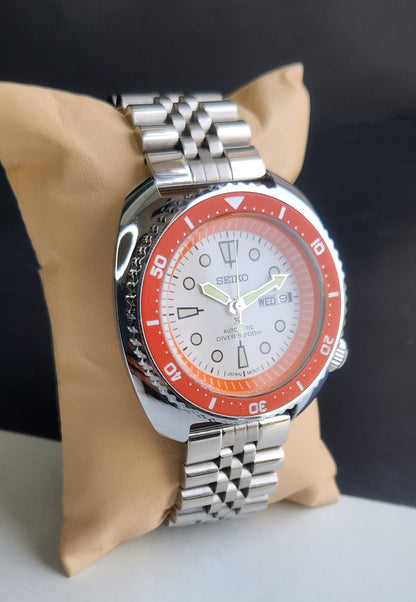 Vintage Seiko Turtle Automatic White Face Cal. 6309 Jubilee Bracelet Day-Date Men's Wrist Watch E60