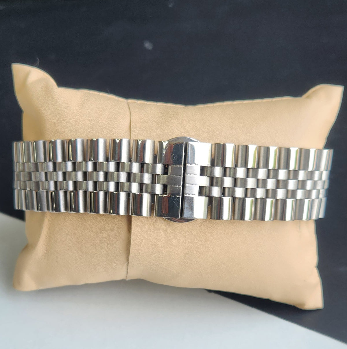 Vintage MOD Seiko Turtle Automatic White Face Cal. 6309 Jubilee Bracelet Day-Date Men's Wrist Watch E60