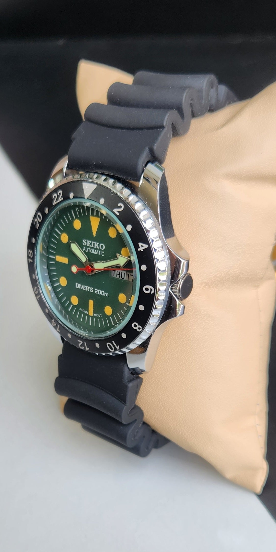 Vintage MOD Seiko Diver Automatic Cal. 6309 17 Jewels Green Face Black Silicone Strap Rotating Bezel Men's Wrist Watch E62