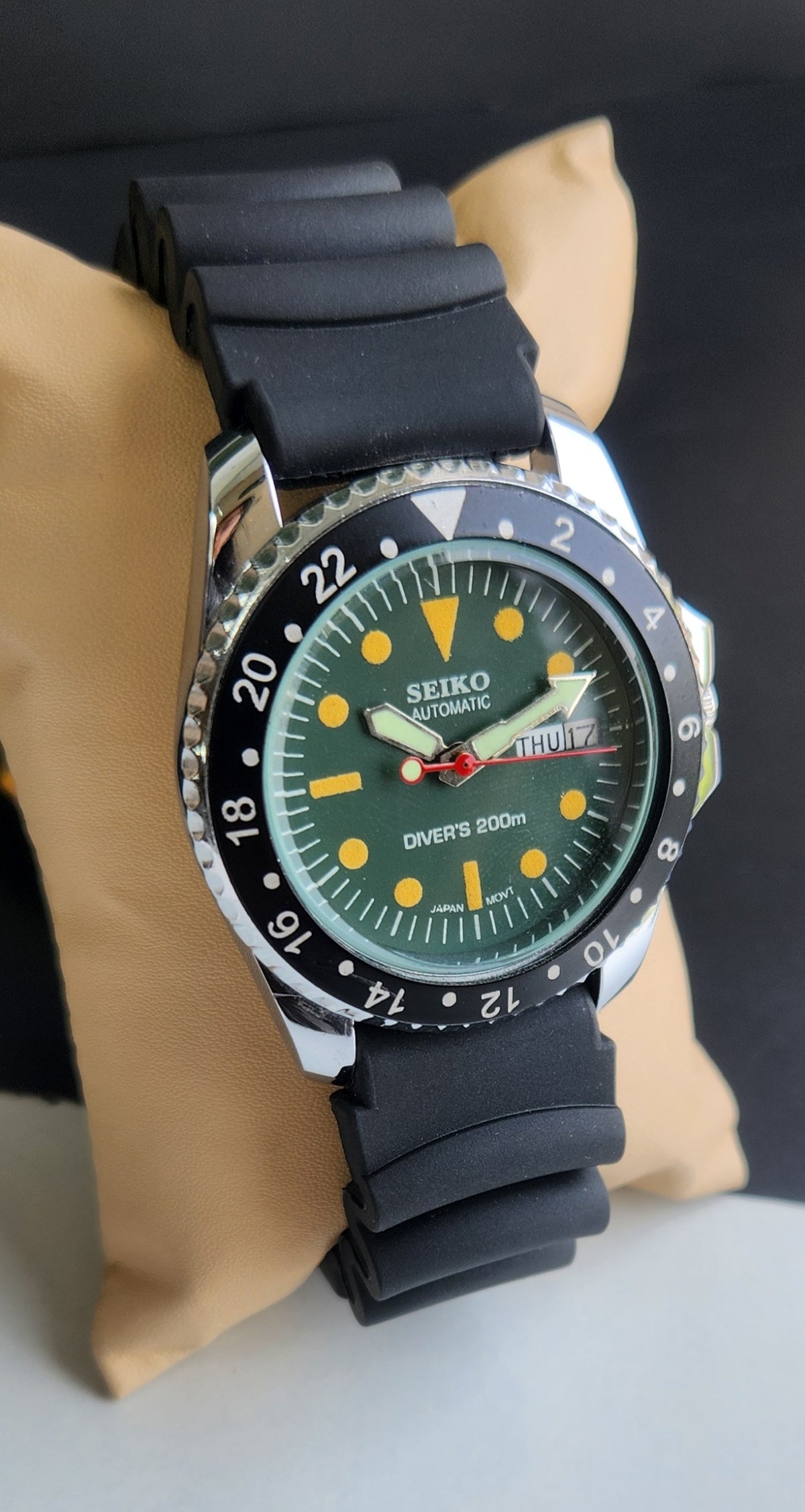 Vintage MOD Seiko Diver Automatic Cal. 6309 17 Jewels Green Face Black Silicone Strap Rotating Bezel Men's Wrist Watch E62