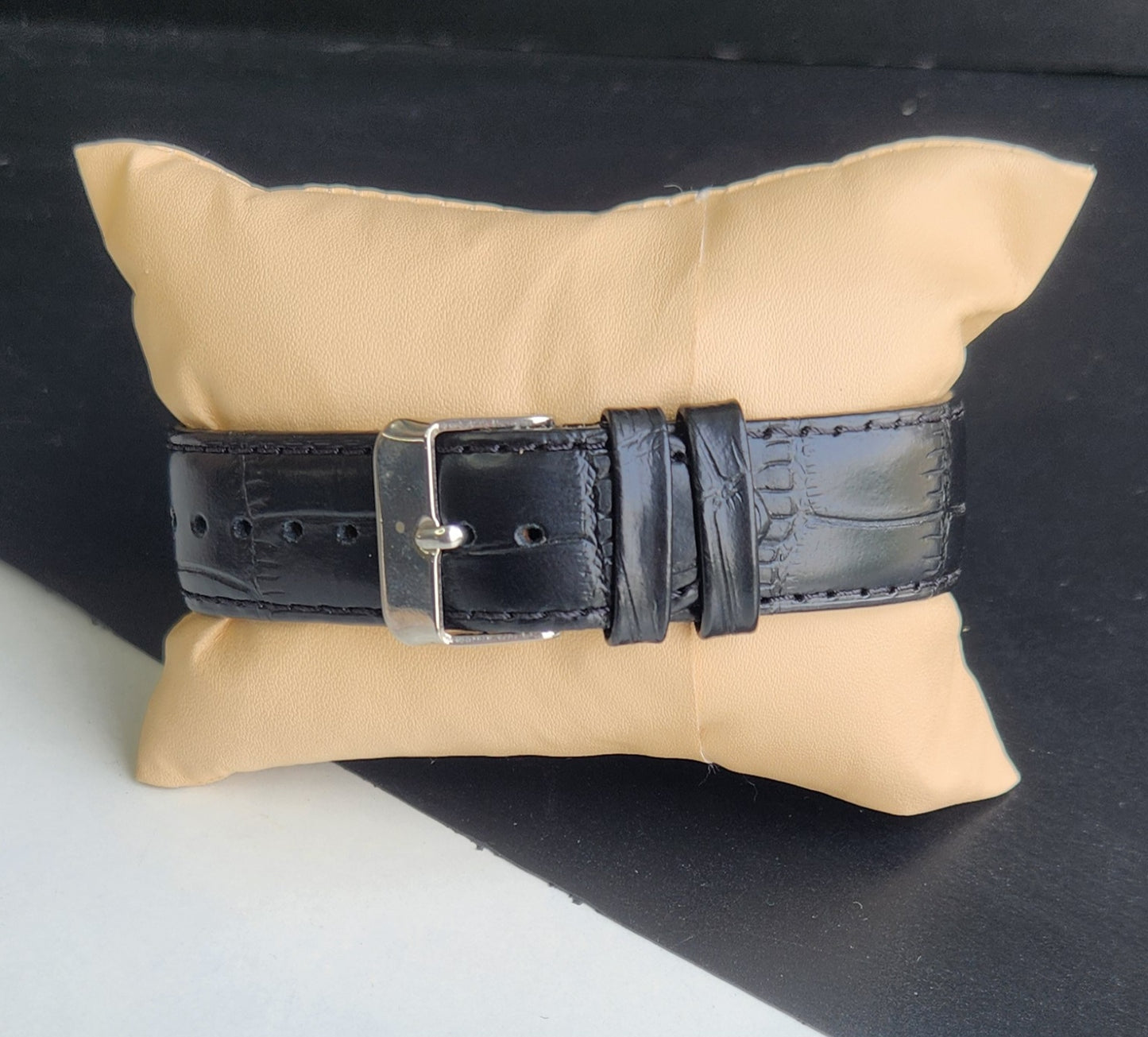 Vintage Seiko Marine Master Automatic White Face Cal. 6319 21 Jewels Black Rotating Bezel Black Leather Strap Men's Wrist Watch E64