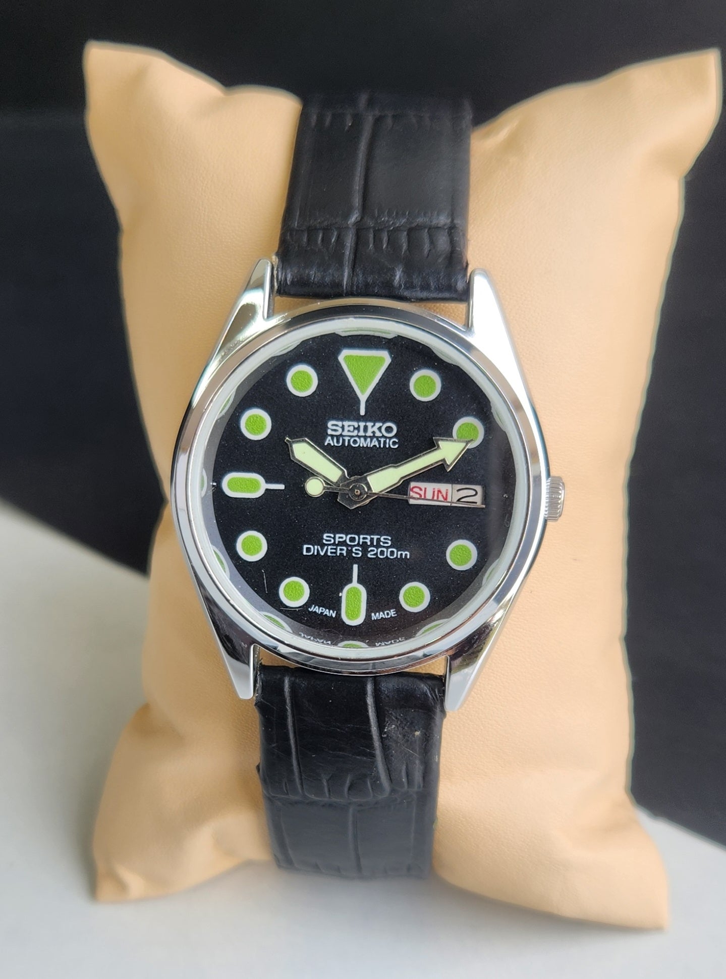 Vintage Mod Seiko 5 Automatic 6309A 17 Jewels Japan Men's Day-Date Black Face Wrist Watch E65
