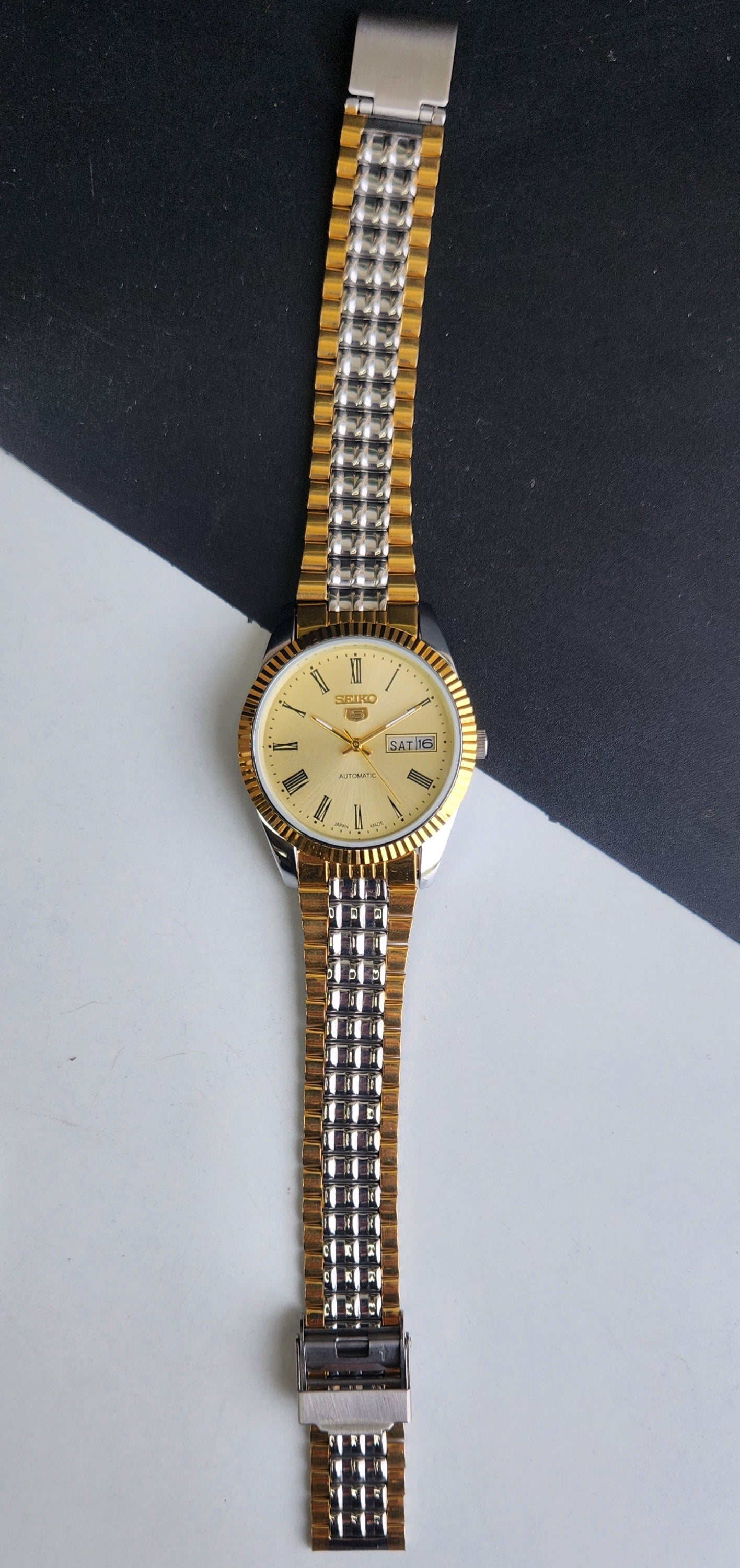 Vintage Mod Seiko Automatic 17 Jewels Cal. 6309 Golden Face Fix Bezel Two Tone Men's Wrist Watch E67