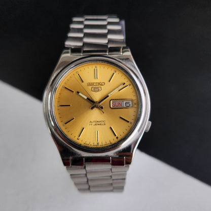 Vintage 1985 Original Seiko 5 Automatic 7009-3111 Golden Face 17 Jewels Day-Date Japanese Men's Wrist Watch EG03