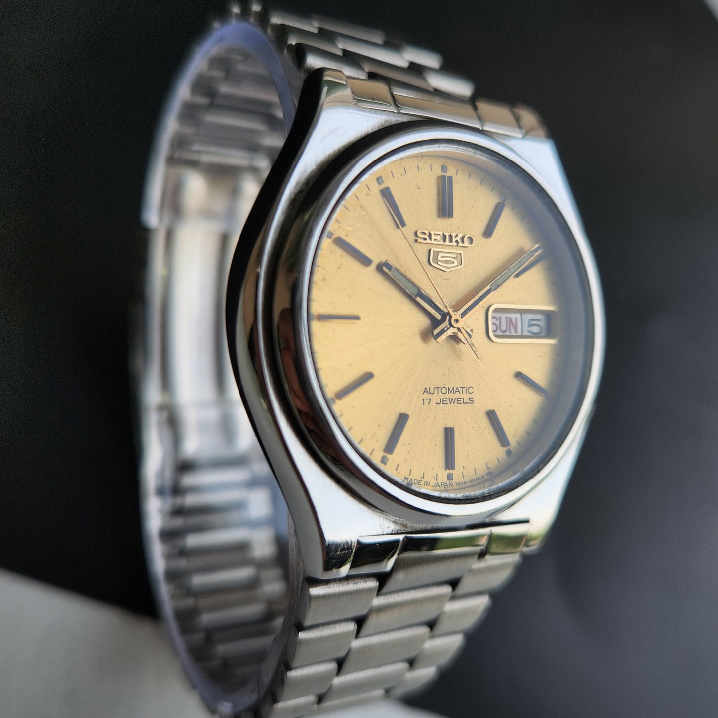 Vintage 1985 Original Seiko 5 Automatic 7009-3111 Golden Face 17 Jewels Day-Date Japanese Men's Wrist Watch EG03