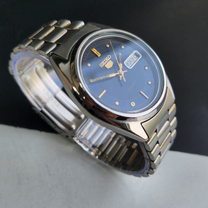 Vintage 1985 Original Seiko 5 Automatic 7009-3040 Blue Face 17 Jewels Day-Date Japanese Men's Wrist Watch EG05