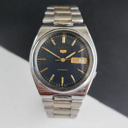 Vintage 1982 Original Seiko 5 Automatic 7009-3030 Black Face 17 Jewels Day-Date Japanese Men's Wrist Watch EG06