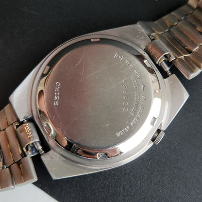 Vintage 1982 Original Seiko 5 Automatic 7009-3030 Black Face 17 Jewels Day-Date Japanese Men's Wrist Watch EG06