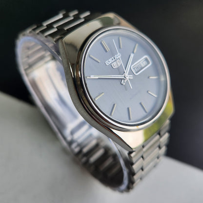 Vintage 1978 Original Seiko 5 Automatic 6309-7330 Gray Face 17 Jewels Day-Date Japanese Men's Wrist Watch EG07
