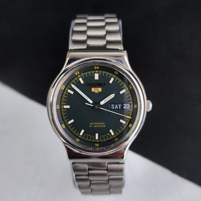 Vintage 1985 Original Seiko 5 Automatic 6319-606A Black Face 21 Jewels Day-Date Japanese Men's Wrist Watch EG09