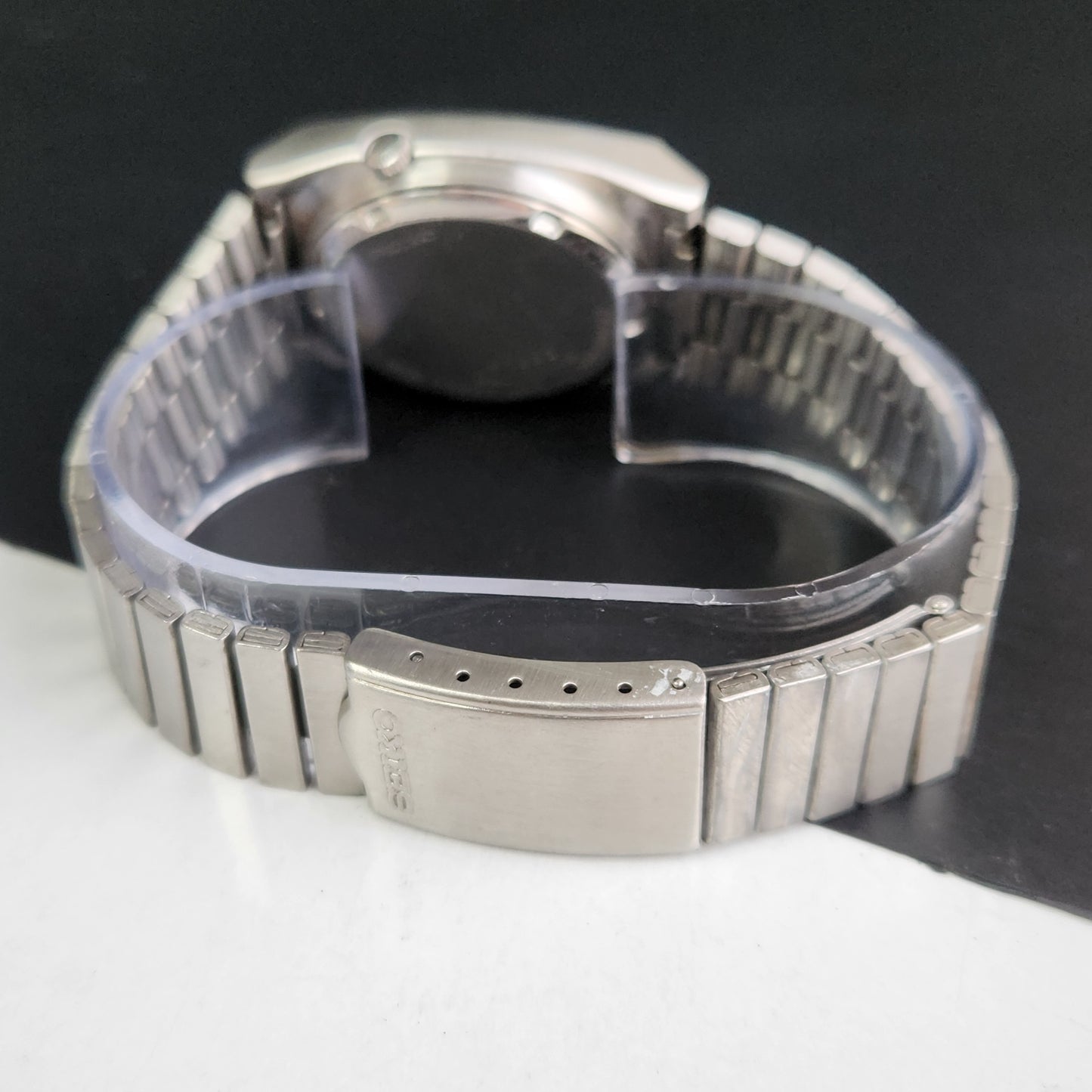 Vintage 1974 Original Seiko 5 Automatic 7019-528B Black Face 21 Jewels Day-Date Japanese Men's Wrist Watch EG13
