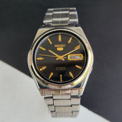 Vintage 1976 Original Seiko 5 Automatic 7009-3040 Black Face 17 Jewels Day-Date Japanese Men's Wrist Watch EG16