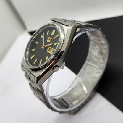 Vintage 1977 Original Seiko 5 Automatic 7009-8761 Black Face 17 Jewels Day-Date Japanese Men's Wrist Watch EG21