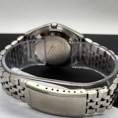 Vintage 1977 Original Citizen Automatic Cal. 8200 Gray Face 21 Jewels Day-Date Japanese Men's Wrist Watch EG30