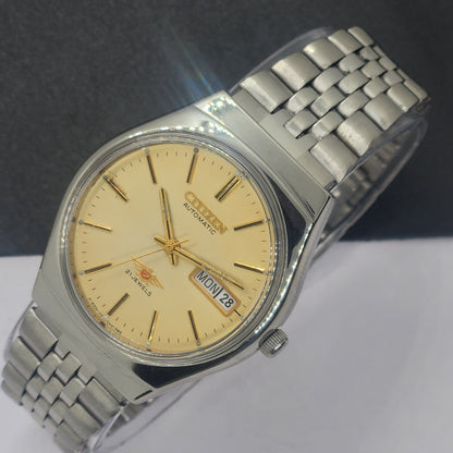 Vintage 1984 Original Citizen Automatic Cal. 8200 Golden Face 21 Jewels Day-Date Japanese Men's Wrist Watch EG35
