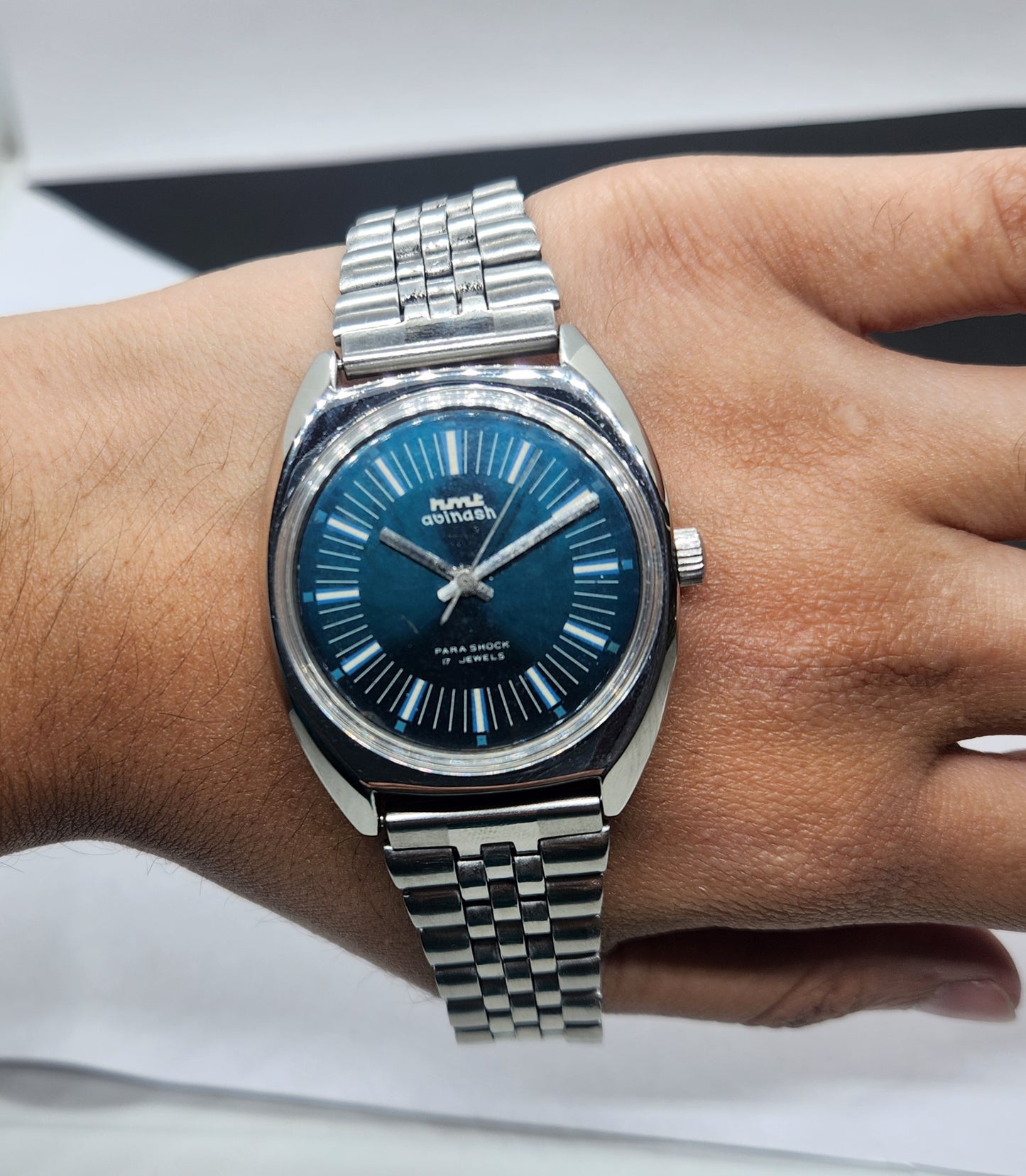 Vintage Original HMT Avinash Hand Winding 17 Jewels Blue Face Silver Band Men's Wrist Watch F05