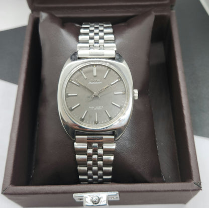 Vintage Original HMT Kohinoor Hand Winding 17 Jewels Gray Face Silver Bracelet Men's Wrist Watch F26