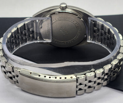 Vintage Original HMT Vijay Hand Winding 17 Jewels Gray Face Silver Bracelet Men's Wrist Watch F27