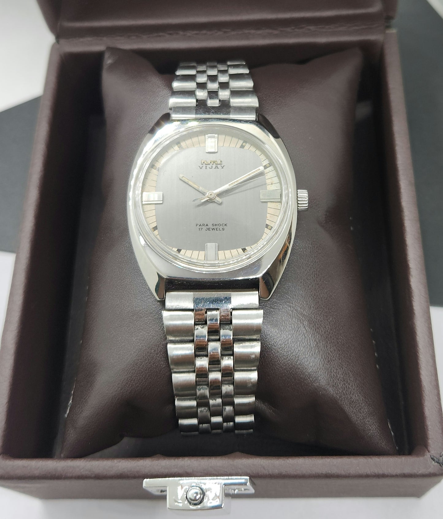 Vintage Original HMT Vijay Hand Winding 17 Jewels Gray Face Silver Bracelet Men's Wrist Watch F27