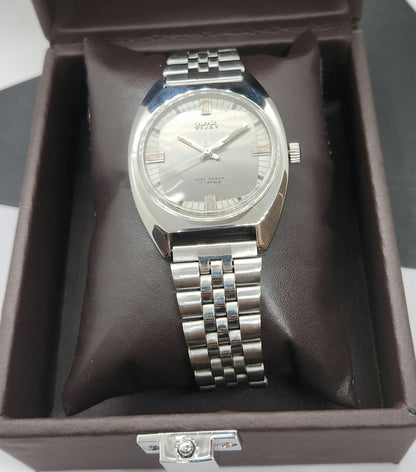 Vintage Original HMT Vijay Hand Winding 17 Jewels Gray Face Silver Bracelet Men's Wrist Watch F28