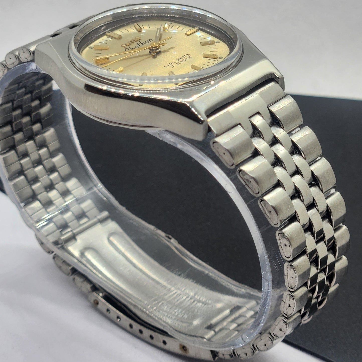 Vintage Original HMT Chethan Hand Winding 17 Jewels golden Face Silver Bracelet Men's Wrist Watch F34