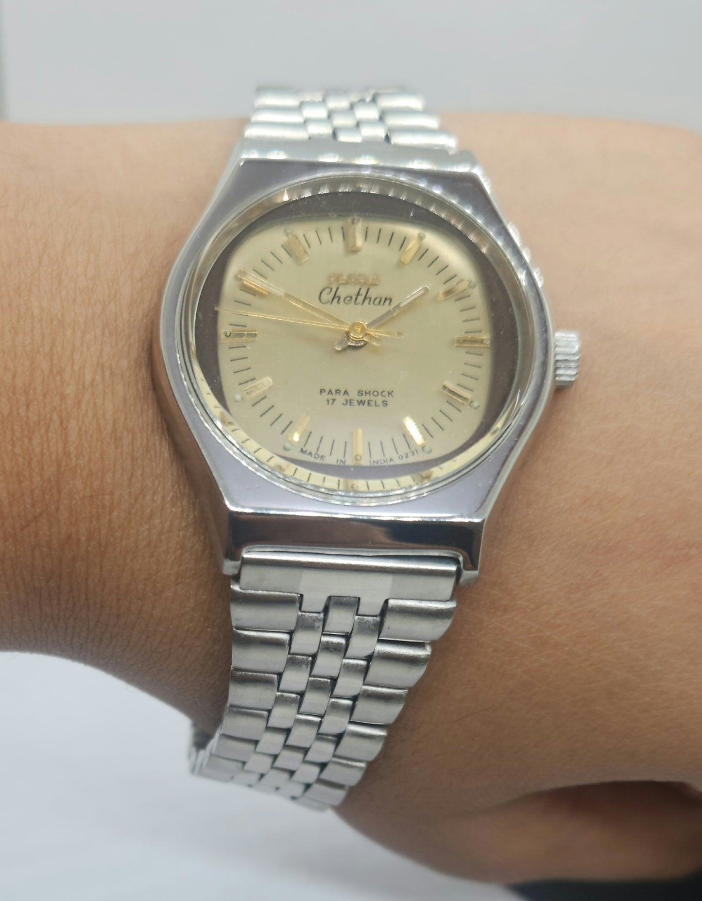Vintage Original HMT Chethan Hand Winding 17 Jewels golden Face Silver Bracelet Men's Wrist Watch F34