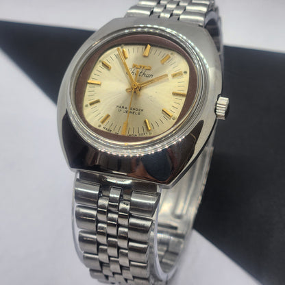Vintage Original HMT Chethan Hand Winding 17 Jewels Golden Face Silver Bracelet Men's Wrist Watch F35