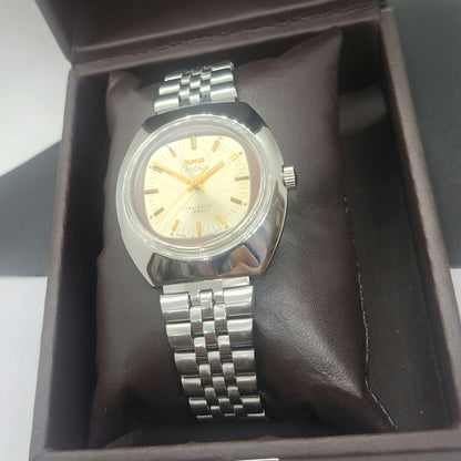 Vintage Original HMT Chethan Hand Winding 17 Jewels Golden Face Silver Bracelet Men's Wrist Watch F35