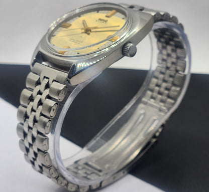 Vintage Original HMT Vijay Hand Winding 17 Jewels Golden Face Silver Bracelet Men's Wrist Watch F41