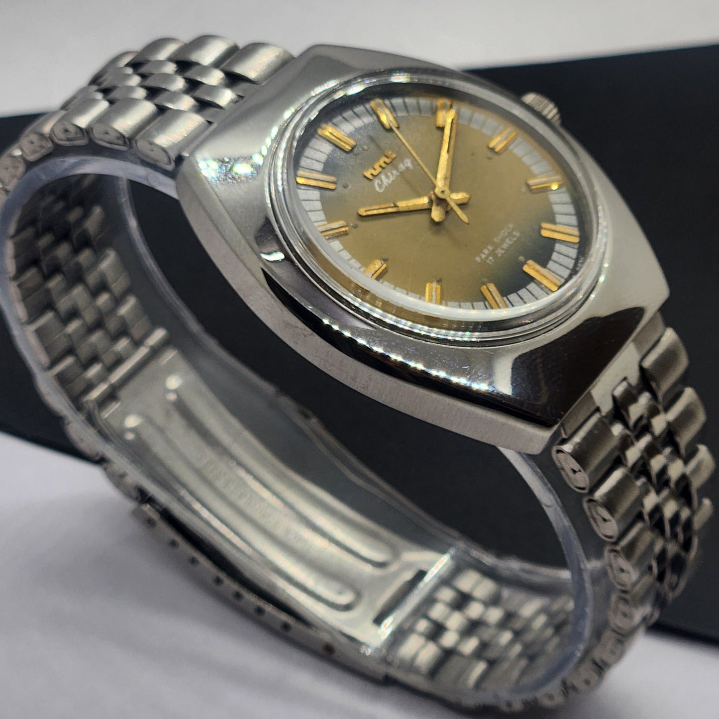 Vintage Original HMT Chirag Hand Winding 17 Jewels Golden Face Silver Bracelet Men's Wrist Watch F45