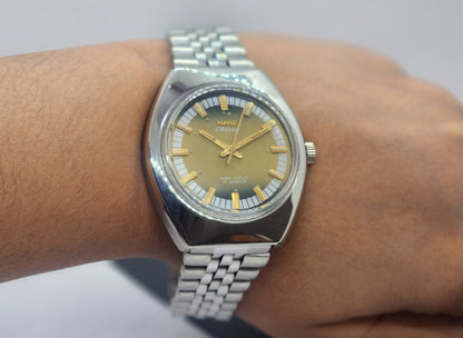 Vintage Original HMT Chirag Hand Winding 17 Jewels Golden Face Silver Bracelet Men's Wrist Watch F45