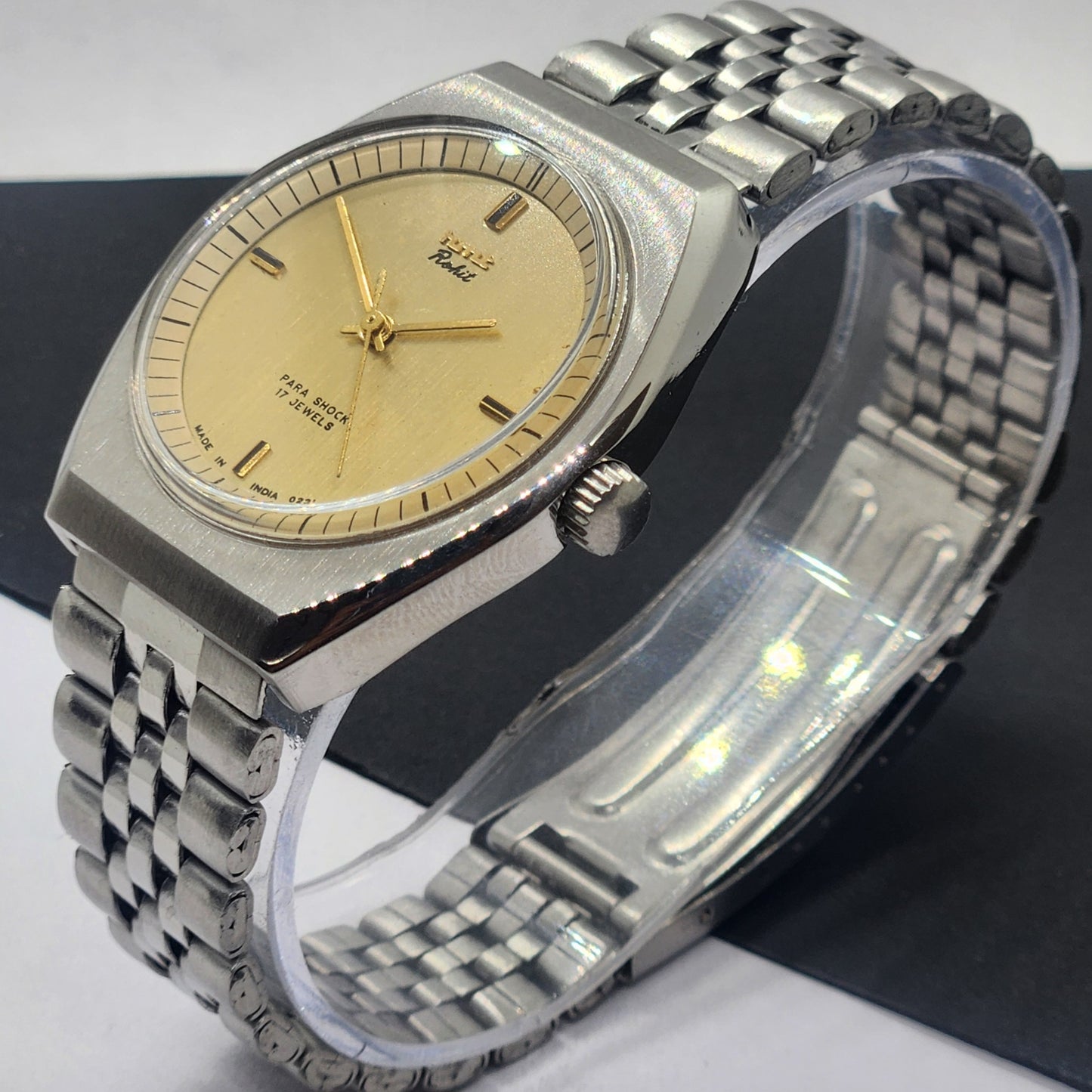 Vintage Original HMT Rohit Hand Winding 17 Jewels Golden Face Silver Bracelet Men's Wrist Watch F51
