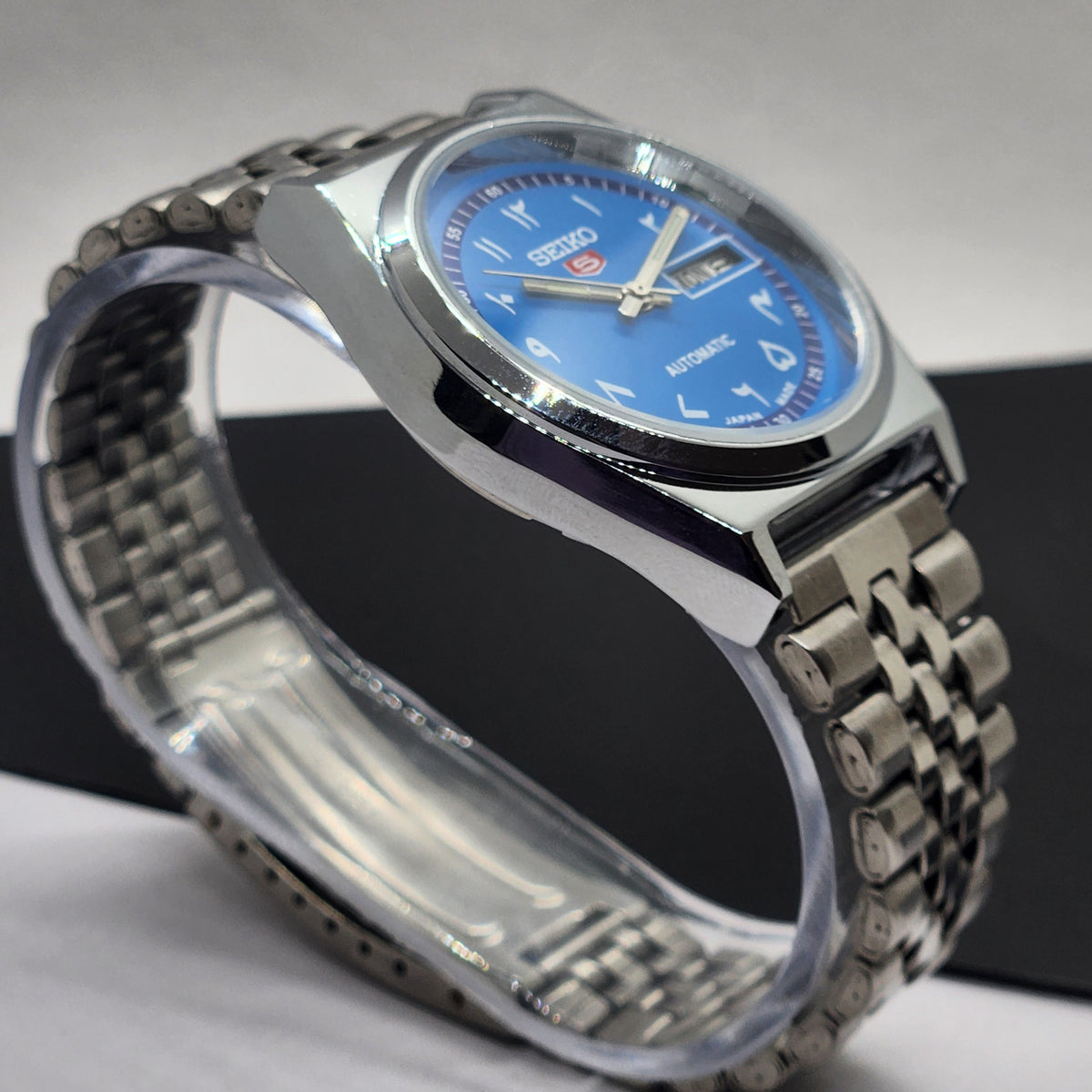 Vintage Mod Seiko 5 Automatic Arabic Blue Face 6309A 17 Jewels Japan Men's Day-Date Wrist Watch F71