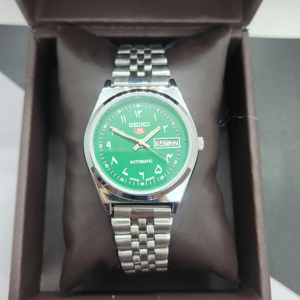 Vintage Mod Seiko 5 Automatic Arabic Green Face 6309A 17 Jewels Japan Men's Day-Date Wrist Watch F72