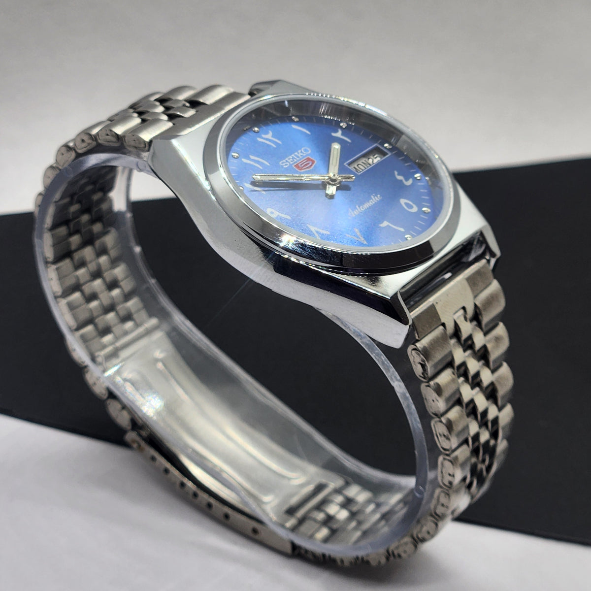 Vintage Mod Seiko 5 Automatic Arabic Blue Face 6309A 17 Jewels Japan Men's Day-Date Wrist Watch F73