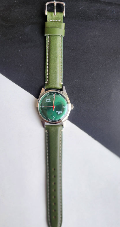 Vintage MOD HMT Janata Hand Winding 17 Jewels Green Face Green Leather Strap Men's Wrist Watch F85