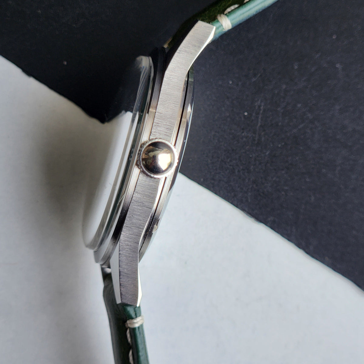 Vintage MOD HMT Janata Hand Winding 17 Jewels Green Face Green Leather Strap Men's Wrist Watch F85