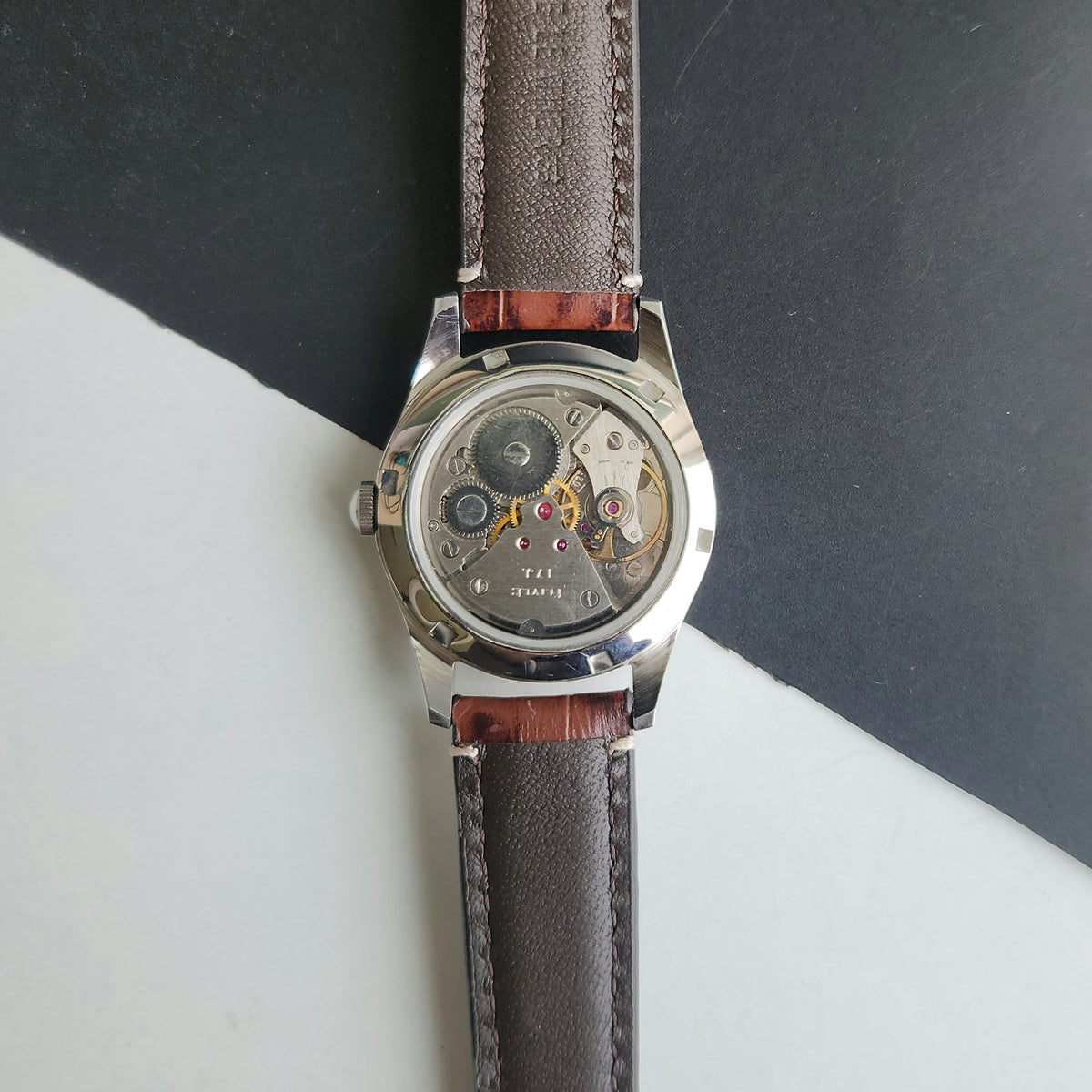 Vintage MOD HMT Janata Devanagari Hand Winding 17 Jewels Yellow Face Brown Croco Leather Strap Men's Wrist Watch F89
