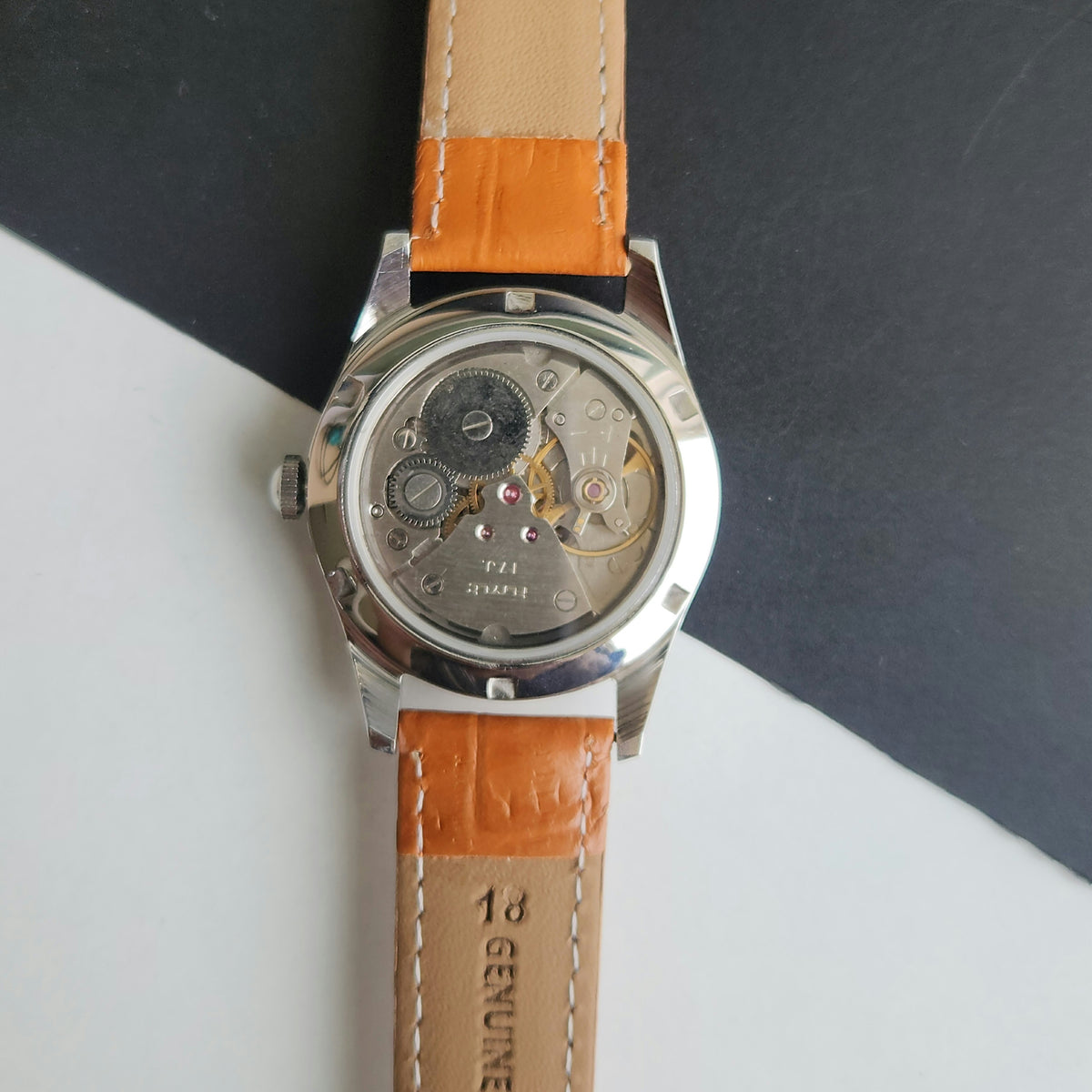 Vintage MOD HMT Gandaberunda Hand Winding 17 Jewels Orange Face Brown Croco Leather Strap Men's Wrist Watch F90