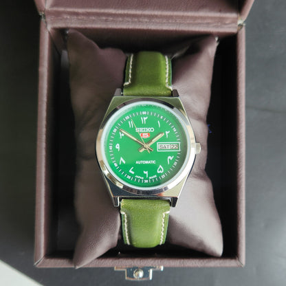 Vintage Mod Seiko 5 Automatic Arabic Green Face 6309A 17 Jewels Brown Leather Strap Day-Date Men's Wrist Watch F94