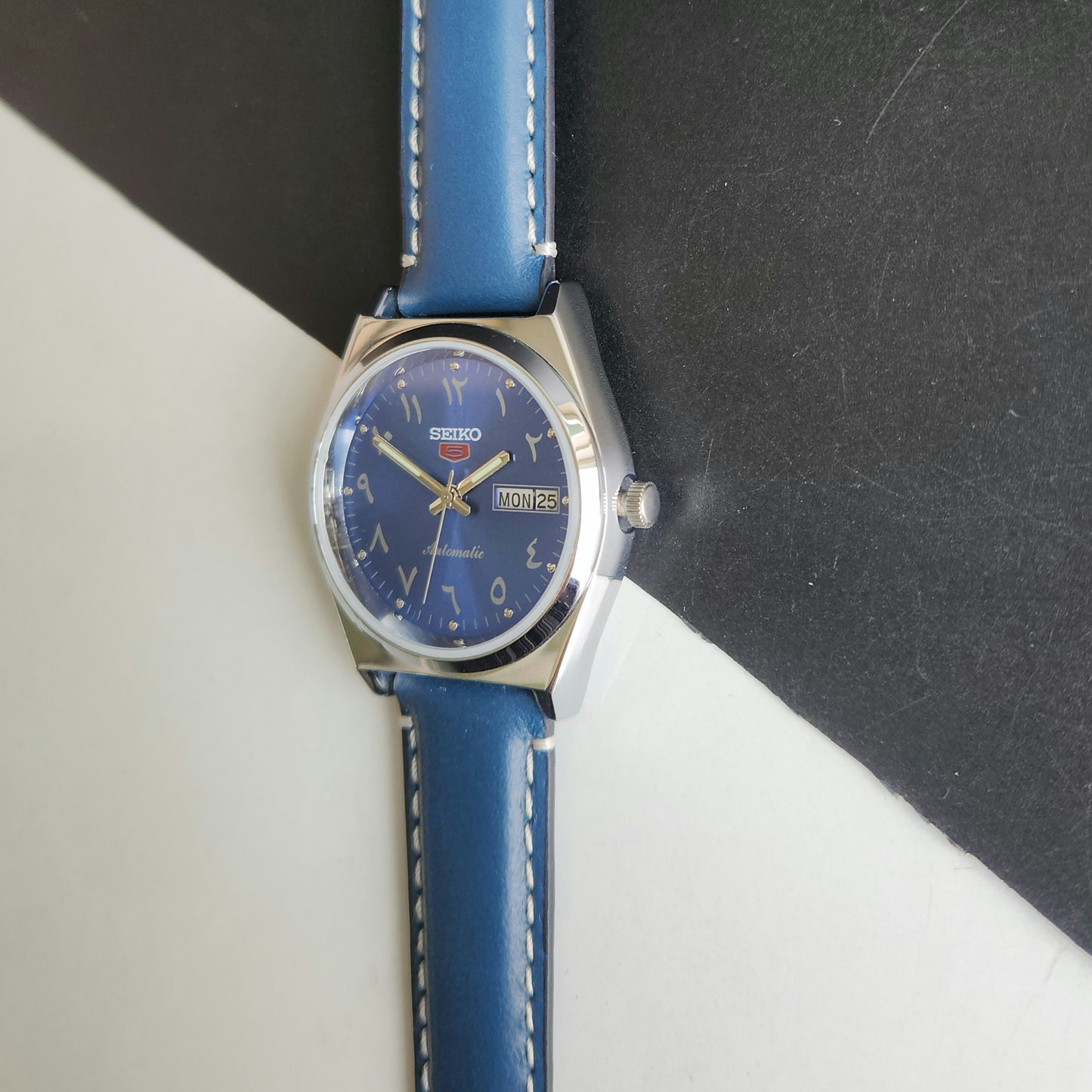 Vintage Mod Seiko 5 Automatic Arabic Blue Face 6309A 17 Jewels Blue Croco Leather Strap Day-Date Men's Wrist Watch F92