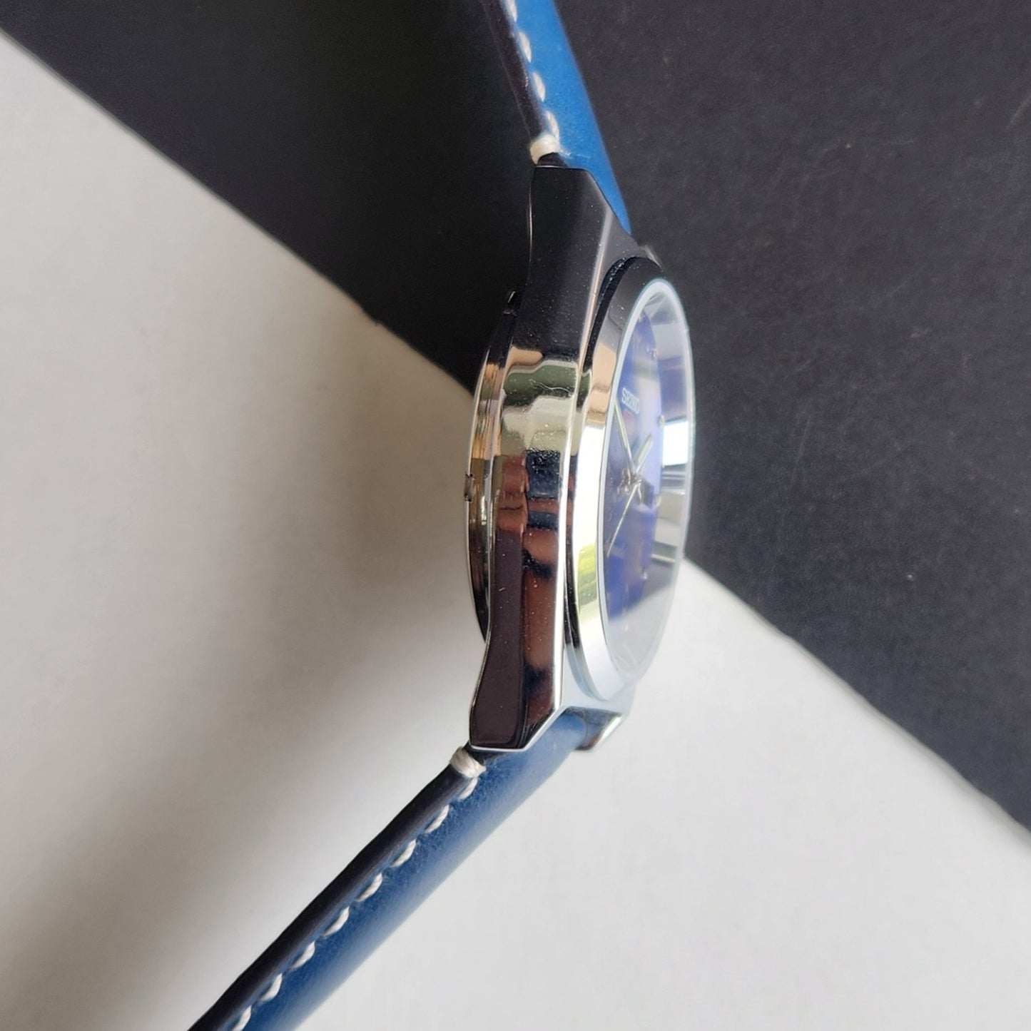 Vintage Mod Seiko 5 Automatic Arabic Blue Face 6309A 17 Jewels Blue Croco Leather Strap Day-Date Men's Wrist Watch F92